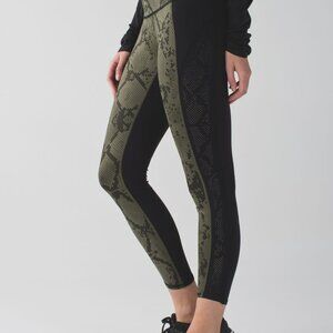 Lululemon Beyond Boundaries 6 Ziggy Green Snake Butter Black Legging Pant Casual
